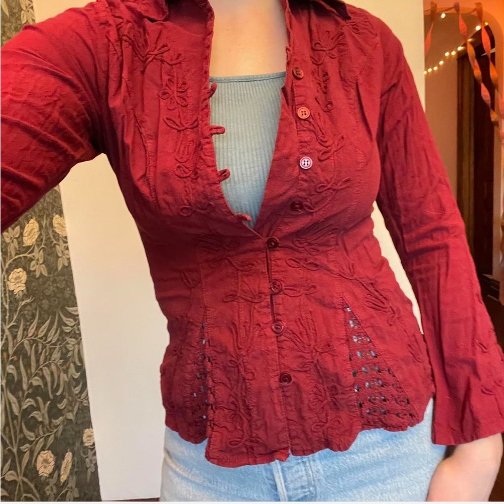 S Pa’Ella burgundy button-up western shirt with appliqué design details
